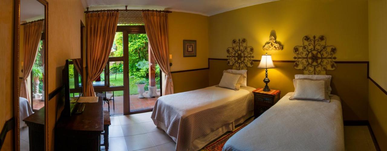 Hostal Villa Toscana Ville de Guatemala Extérieur photo