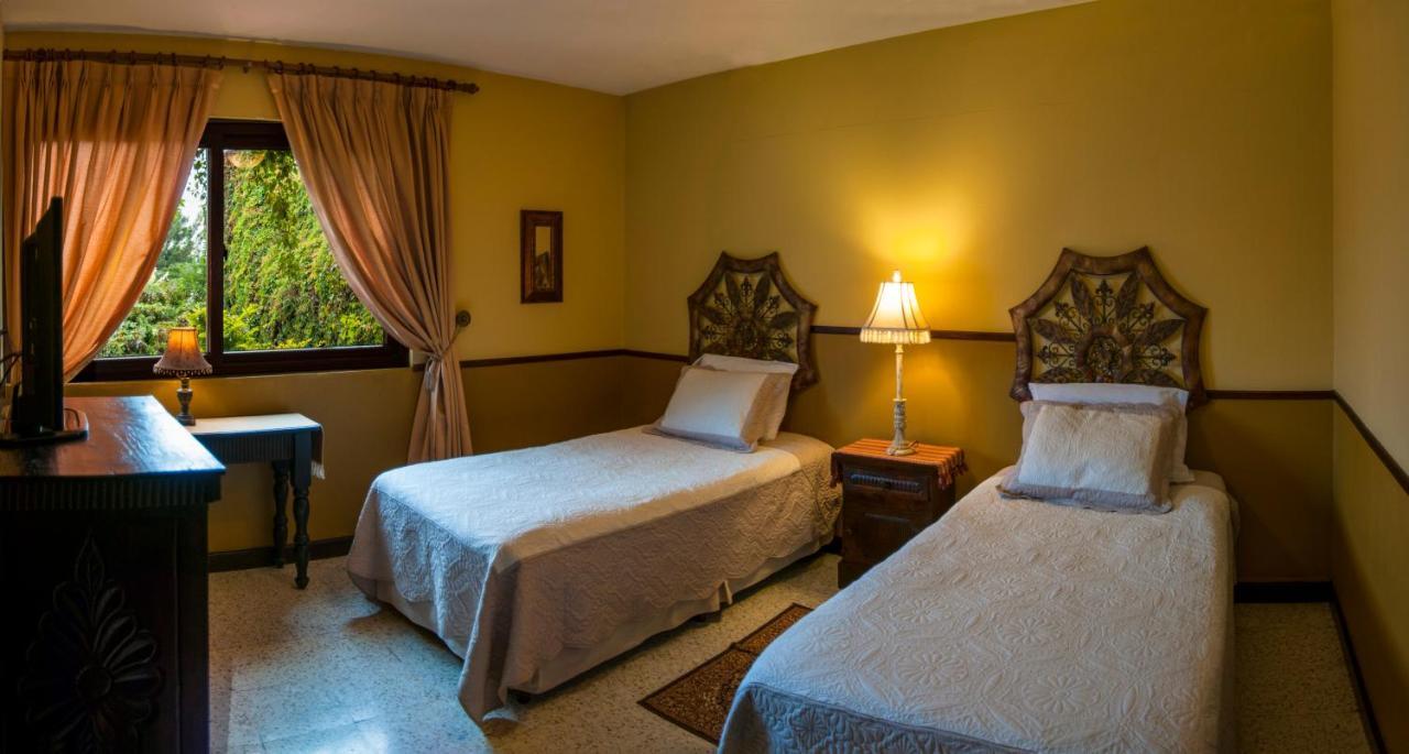 Hostal Villa Toscana Ville de Guatemala Extérieur photo